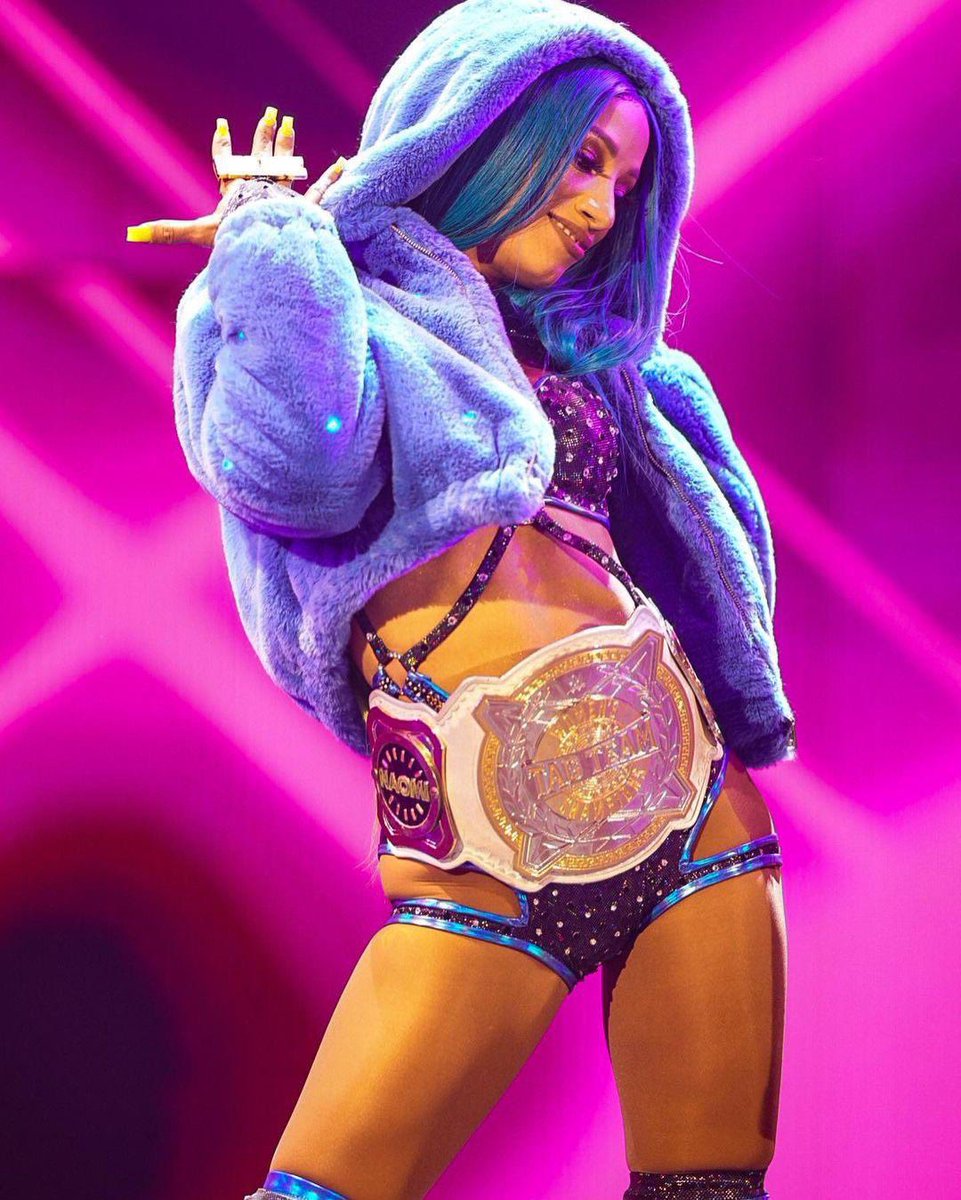 RDBRealKing2's tweet photo. Sasha took out Big bird and Cookie Monster to make these jackets https://t.co/REgZ9Fe6zg