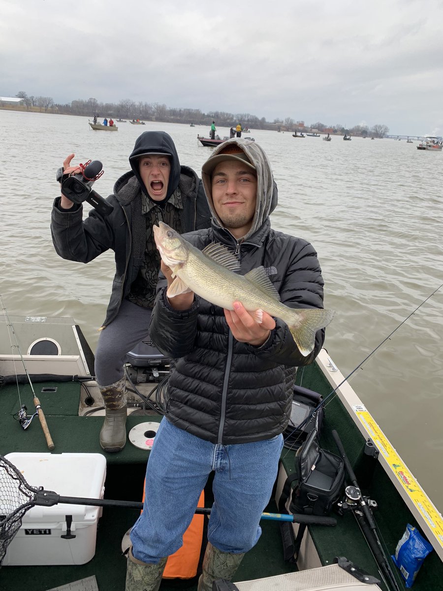 It’s go time on the Fox. Stay ready for an awesome video on the Gone All Season YouTube channel #walleye #foxriver #greenbay #fishing #fish