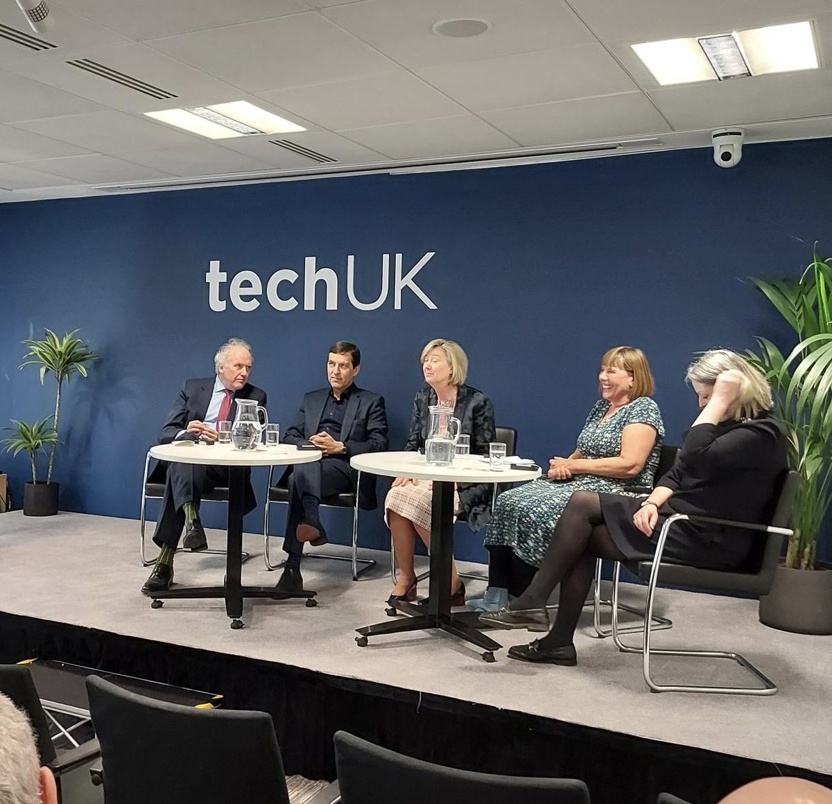 Matthew_evs's tweet photo. A packed @techUK office today with firstly @Justice_Digital and then @cabinetofficeuk launching the DDaT playbook (the rules for tech procurement). 
Brilliant to see the energy and collaboration for building a #SmarterState https://t.co/zUgPEUJKwv