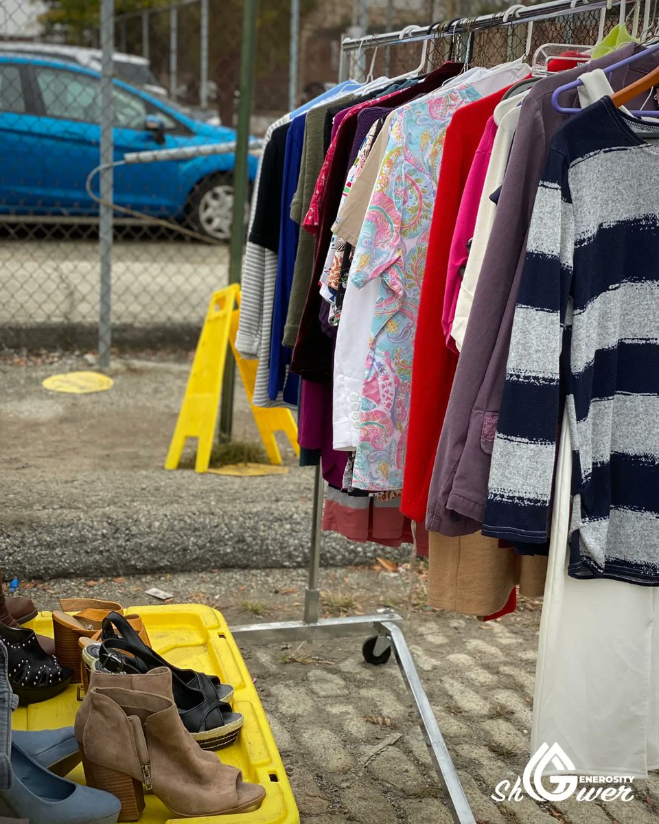 GenerosityGloba's tweet photo. Getting ready for the Spring and can't fit some of your clothes any longer? Don't toss them out. You can repurpose them and provide someone experiencing homelessness with a new set of clothing at #GenerosityShower. 

#wearegenerosityglobal #fueledbygenerosity #donate #impact https://t.co/H4i0hBcyLB