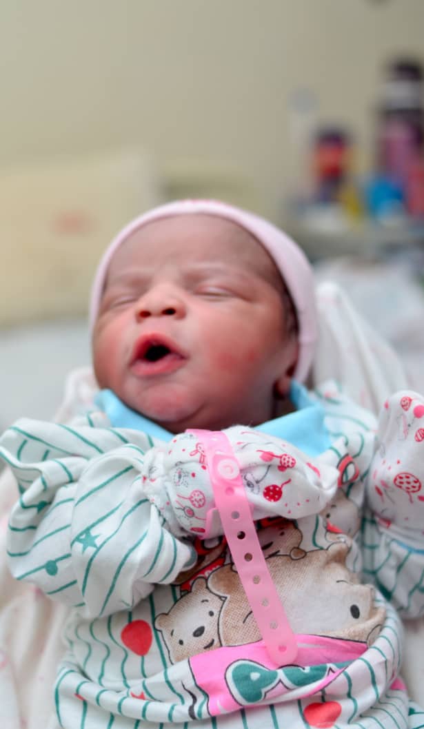 TonyAtambi's tweet photo. I'm super delighted to announce that a very special bundle of joy has arrived our home and hearts. Immensely grateful to God for promoting me to the rank of "2 Star General" 🌟🌟😂😂. Say hello to the newest girl dad in town!!!! #DadAgain 🎊🎊🎉🎉🎉❤️❤️❤️ https://t.co/hSYQe6U35u