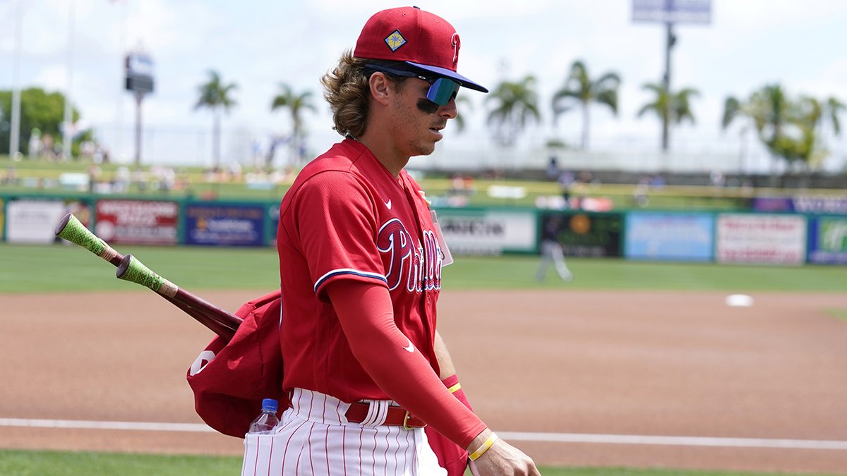 Phillies top prospect Bryson Stott has made the Opening Day roster: atmlb.com/35N7Zws