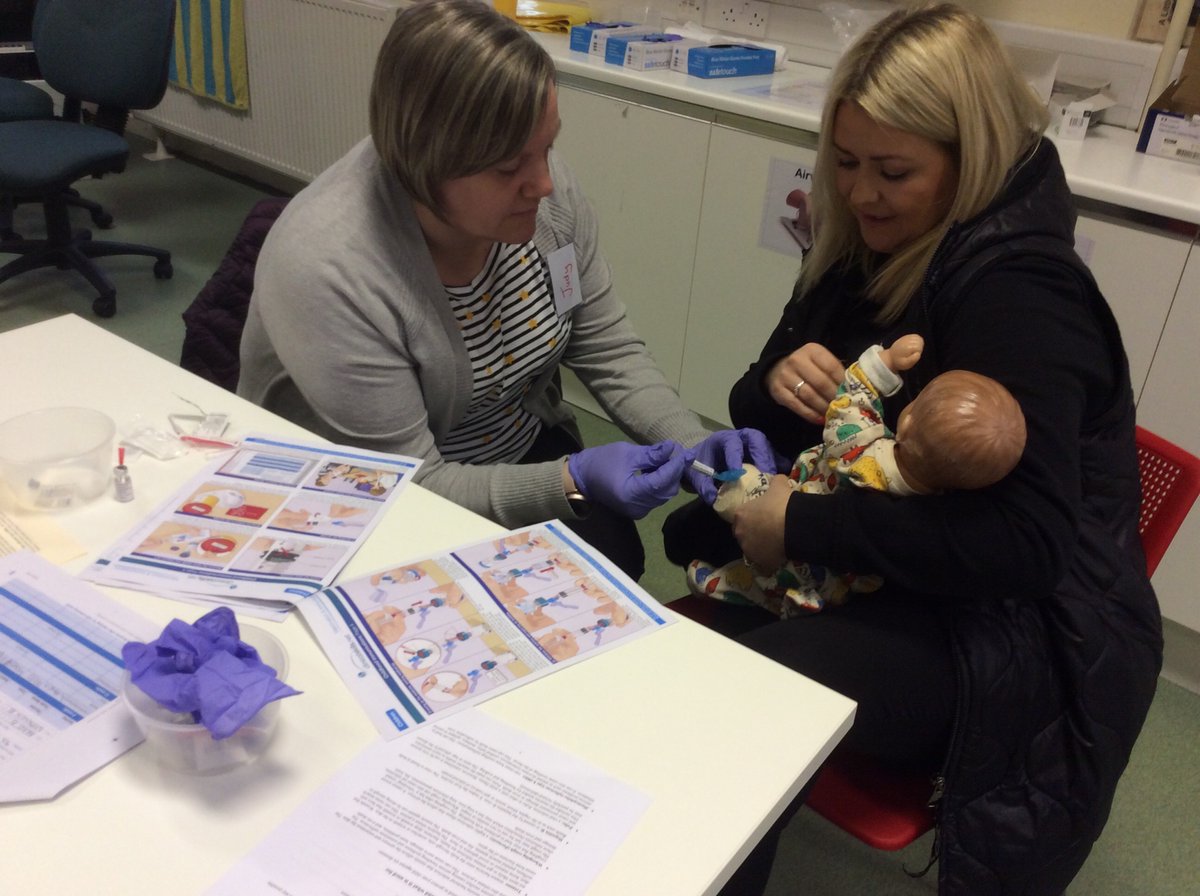 We’ve had a fantastic day working with our SCPHN students and staff at SHU, doing vaccination and immunisation simulation #scphn