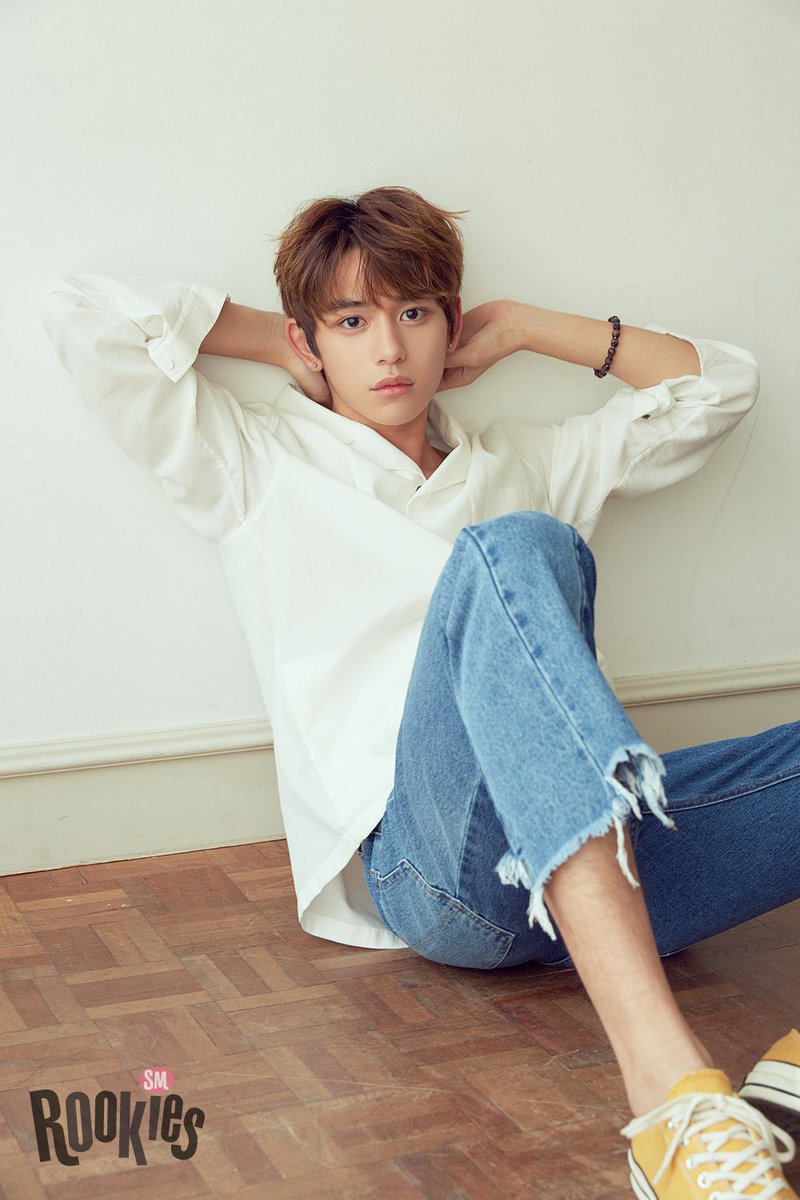 LUMISUNION's tweet photo. Five years ago today #LUCAS was introduced as a new member of SM Rookies. We’re always proud of how far you've come, Lucas🦁💛

Let’s appreciate lucas today with your kind words✨

5 YEARS WITH LUCAS
#5YearsWithLucas
#0406루카스공개5주년
#黄旭熙0406公开五周年 https://t.co/dbIrJ8L0rd
