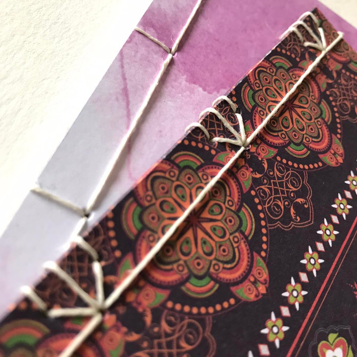 bailemorbooks's tweet photo. Beginner bookbinding workshops start up again next week, and hereโs a sneak peek at the stitches Iโll be teaching this year. Probably. Weโll see how it goes with the guinea pigs tomorrow!
https://t.co/GNhCeHtLov
#learnbookbinding #bookbindingbasics #educationaltravel #isleofiona https://t.co/h0UHAEd8pQ