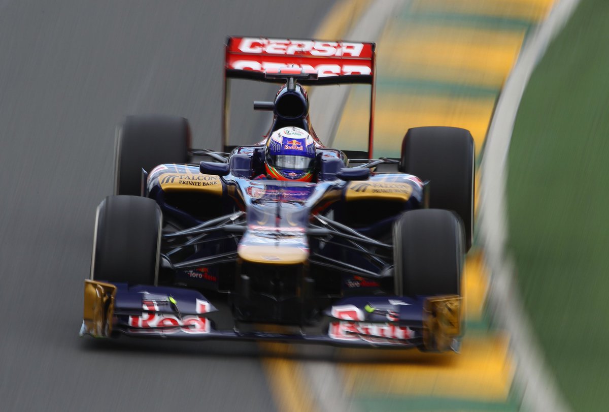 remco_v_eldik's tweet photo. @ausgrandprix @ValtteriBottas Don't forget @danielricciardo's first career points back at home #Tororosso #STR7 in 2012 https://t.co/K1yeri7eNS