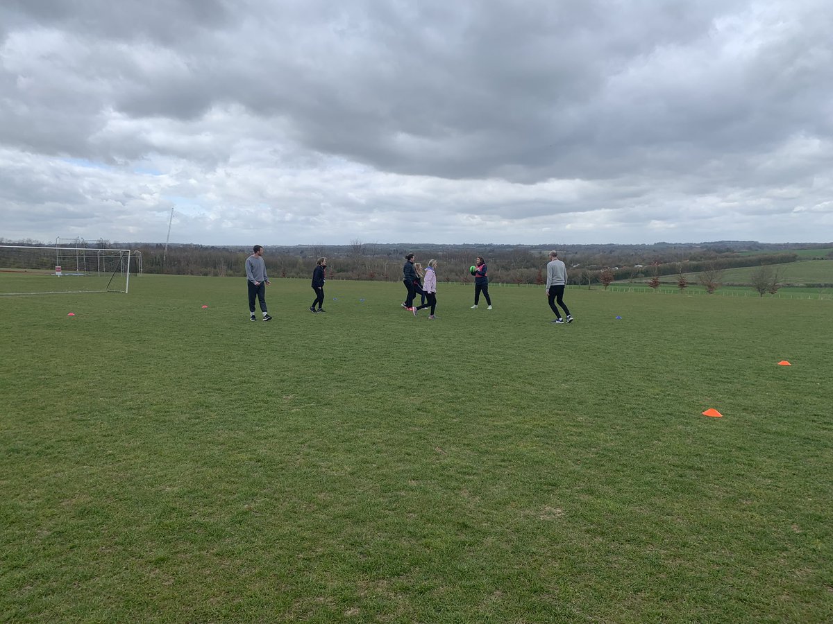 MissPalmerPE's tweet photo. Really enjoyed working with Primary colleagues at the #HantsPEConf2022 today ⚽️ #girlsfootballinschools #Disneyinspiredshootingstars #Avengers #WEURO2022 @YouthSportTrust @HampshireFA_WAG https://t.co/Za0vmNoYJA
