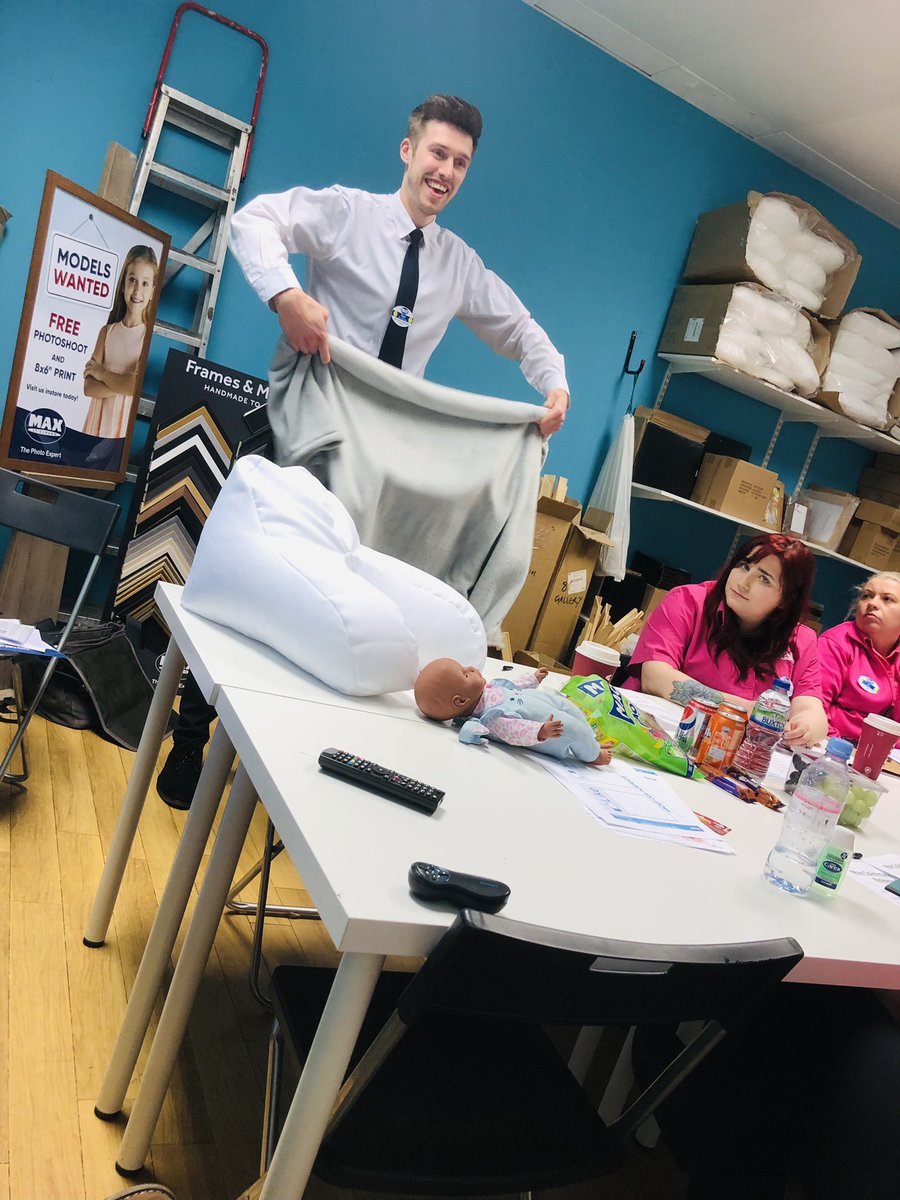 And another successful portrait course complete with Tom ADM who did a fab job helping me to present it 😁 <a href="/Timpson_News/">Timpson_News</a> <a href="/MaxTrainingTeam/">Max Photo Training</a>