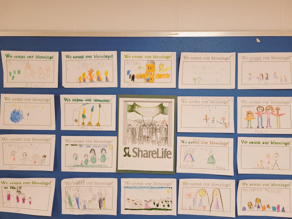 FunSchoolDays's tweet photo. Today we learned about counting all our blessings and how we can help others! Thank you for all the Sharelife donations. 🙏
#sharelife2022
#countourblessings💚🙏
#fdk https://t.co/VheZYfMPzk