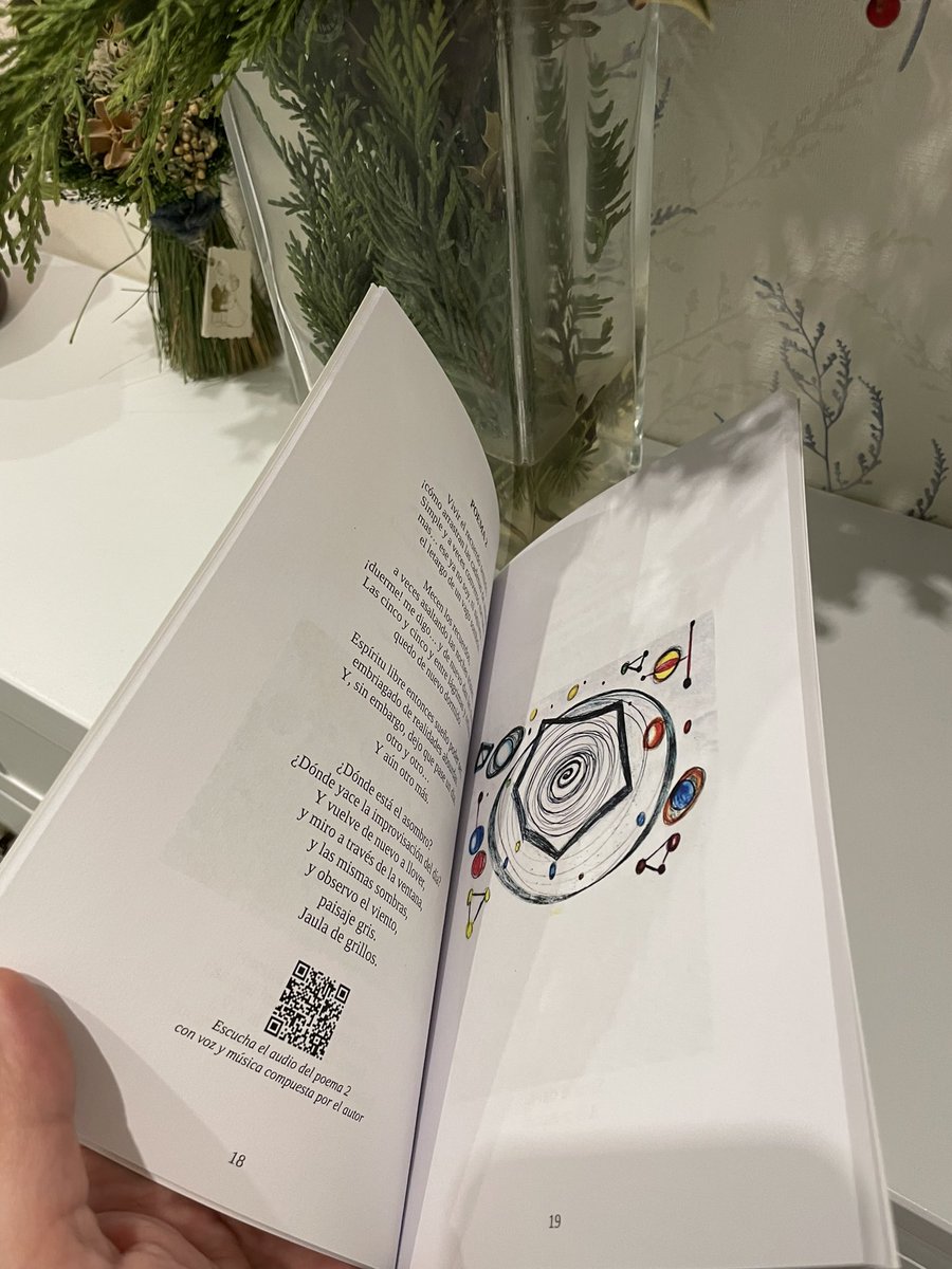 JustoFernndez13's tweet photo. Nuevo poemario. “Garabatos”. Impreso, dibujos, recitado y música compuesta especialmente para cada poema con código QR. Por Europea Ediciones… no te lo pierdas. En todas las librerías físicas y virtuales. https://t.co/rcsCi2Rz7i