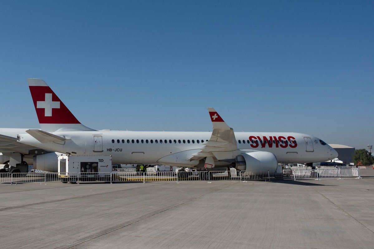 Airbus's tweet image. Kicking off #FIDAE2022 with a symbolic partner: @FlySWISS - the launch carrier and first operator of the #A220. And today, it makes us proud to see the A220 complementing so well their #A320 Family fleet! Learn more: fly.airbus.com/FIDAE2022