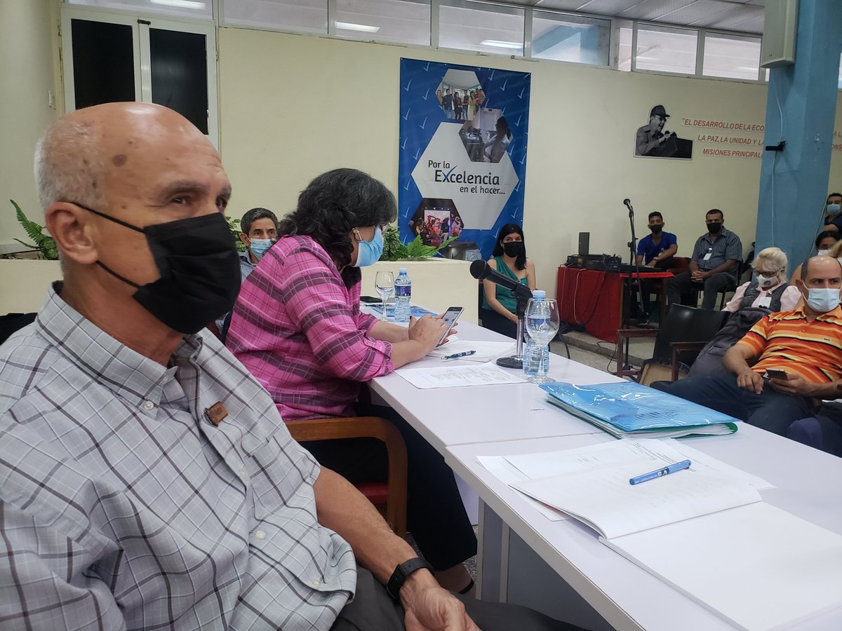 CeperoHernandez's tweet photo. Presidido por la comisión de Industria, Construcciones y Energía de la Asamblea Nacional del Poder Popular, se desarrolla en el Pedagógico de la provincia de Camagüey un taller Nacional de eficiencia energética y fuentes renovables. 
#CubaVive https://t.co/KipkCI92wm