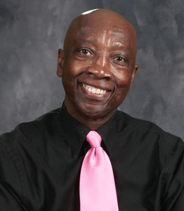 ScienceSPS's tweet photo. Today's man in science is Mr. Dennis Thomas. He is a 28 year educator with experience in Virginia, Georgia, and Texas. He was elected as Teacher of the Year twice in his career thus far. He currently teaches Physical Science at @jfkwolverines. #meninscience https://t.co/EfFKwbnHEX