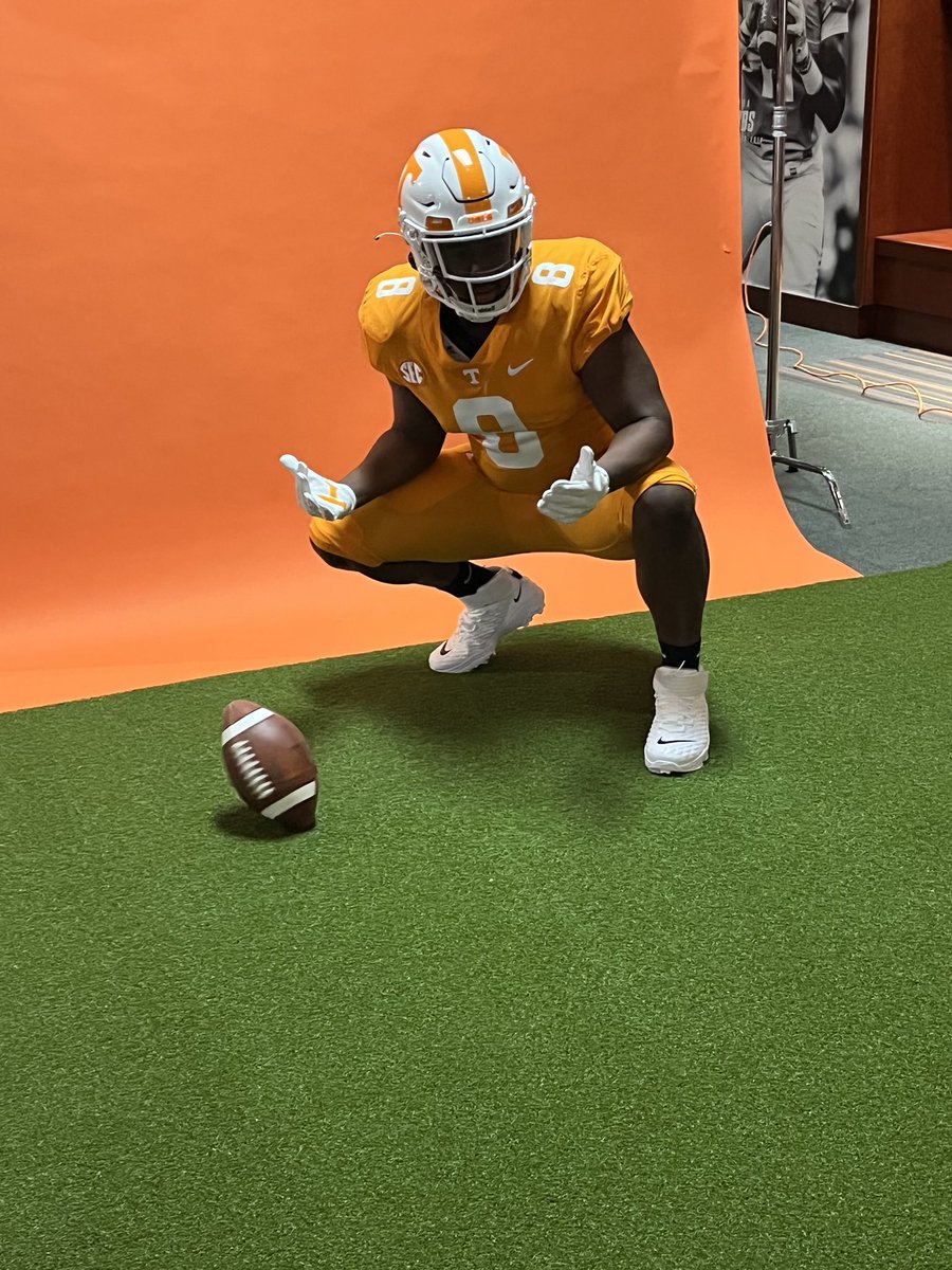 Class of 2024!

🔴Antavious Elder
⚫️DL / ATH
🔴6’4 260lbs
⚫️-@AntaviousElder 
🏆All State 2x All Region
🎥 - hudl.com/v/2GWuJf
🎥 - hudl.com/profile/986333…

🍊 Tennessee Visit  🍊

@Mansell247 <a href="/RecruitGeorgia/">Recruit Georgia</a> 
@SWiltfong247 
<a href="/UANextFootball/">All-America Game</a> 
<a href="/coachjoshheupel/">Josh Heupel</a> 
<a href="/coachg76/">Rodney Garner</a>