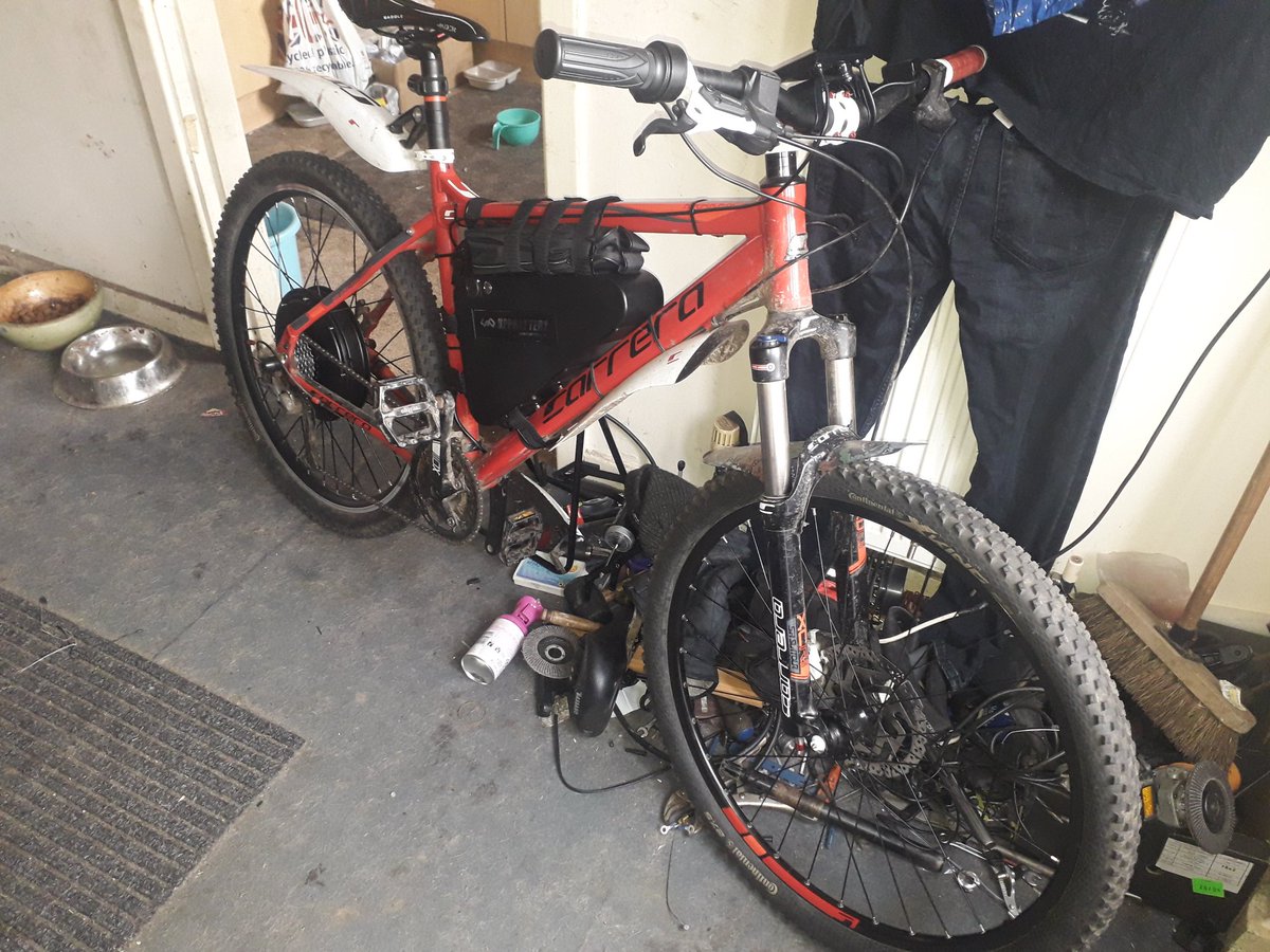 TemzyXBL's tweet photo. Finally finished it hits 40mph on flat without a problem and around 34 uphill https://t.co/W5UJncvMyX