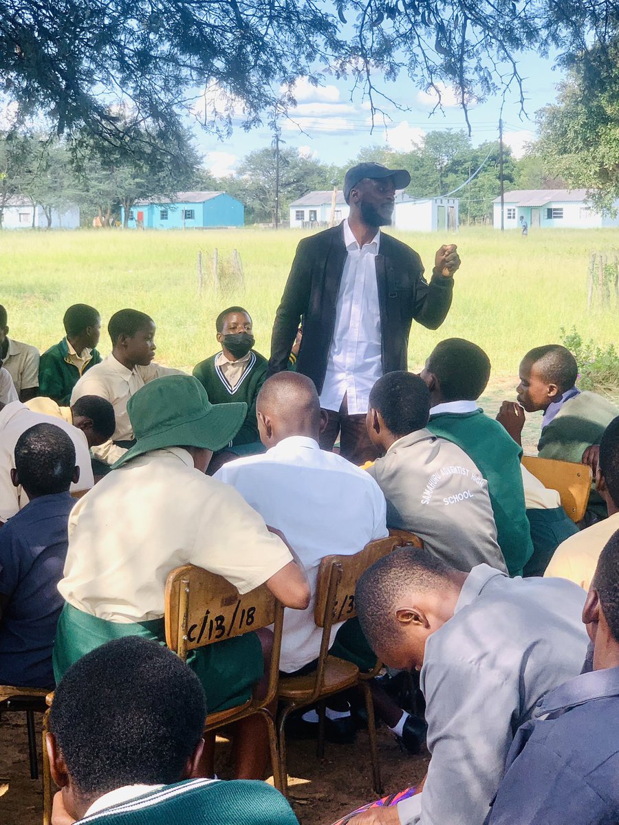 terrymap1's tweet photo. History for me🙏🏿❤️. 900 + km from Village 6 to be with these guys in deep down e Tsholotsho. Hours of having a chat between Rural folks 🙏🏿❤️. I’m honored. Thank you for the warmest blessings. God bless you🙏🏿🙏🏿 https://t.co/ayB0oKS0f2