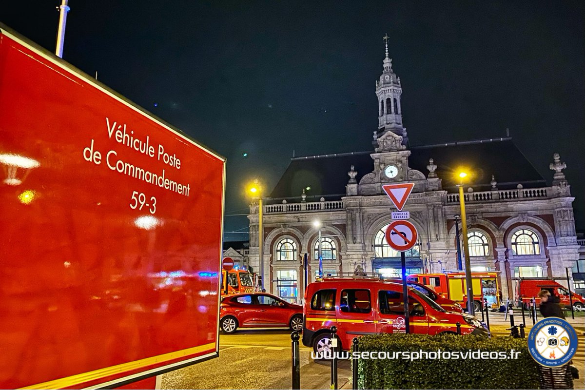 SecoursPhotos's tweet photo. Ce vendredi 25 mars, un #incendie mortel sur un train de fret en #gare de #Valenciennes entraînait la mise en place d'un dispositif de secours comprenant notamment les Sapeurs-Pompiers de Valenciennes et des renforts provenant de casernes environnantes. https://t.co/q9s7TgH9cl