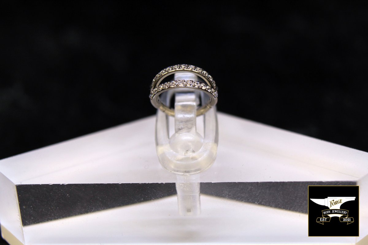 Forge_Jewellery's tweet photo. Todays collection of photographs comes from the stunning and affordable QualiTi range.
Titanium 16G Bohemian Hinge Ring 
Titanium16G Double Orbit CZ Clicker 
Shop QualiTi Now: https://t.co/ks9gwVFtNk
#QualiTi #ForgeBodyJewellery https://t.co/b0CB2g61g2