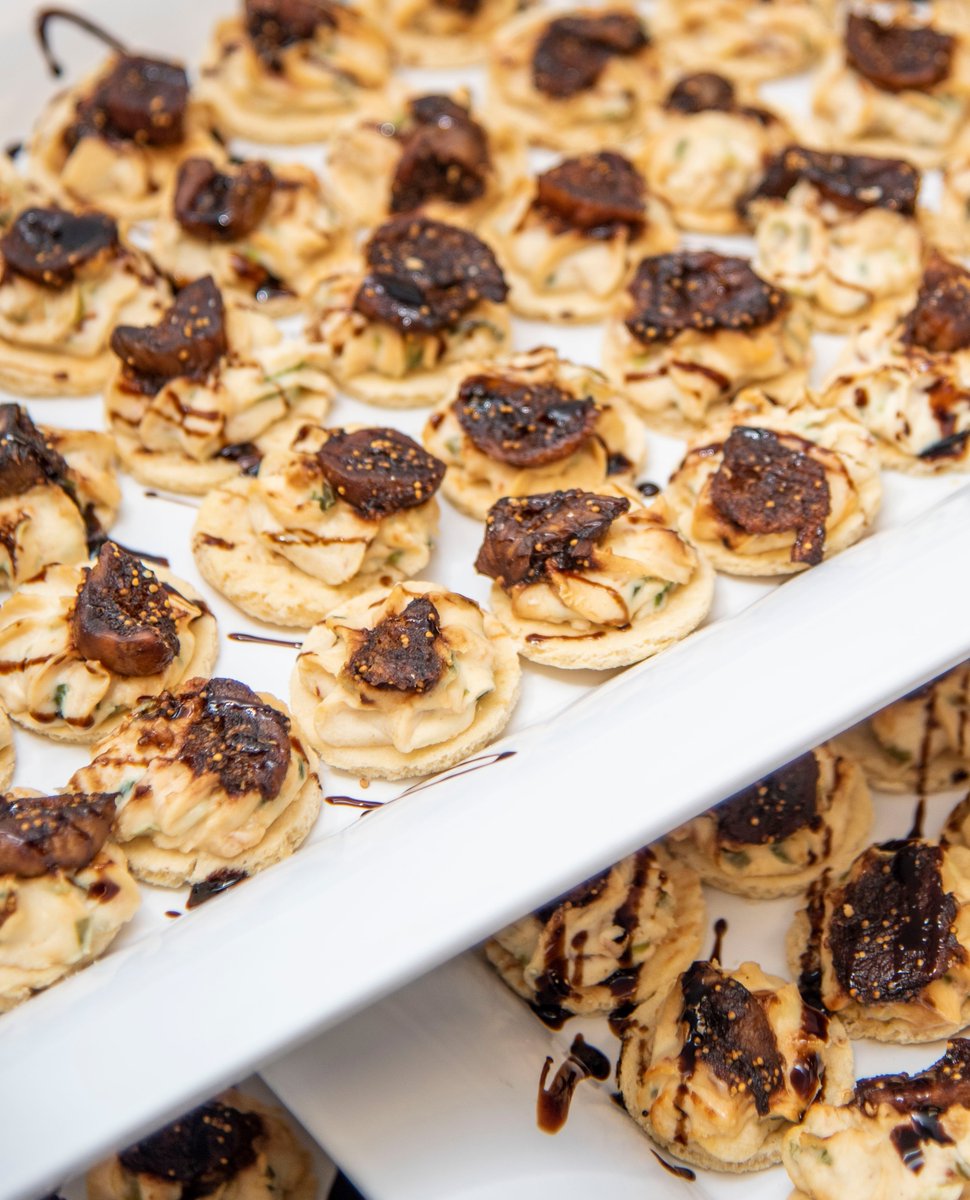 CRAVE Catering tweet media