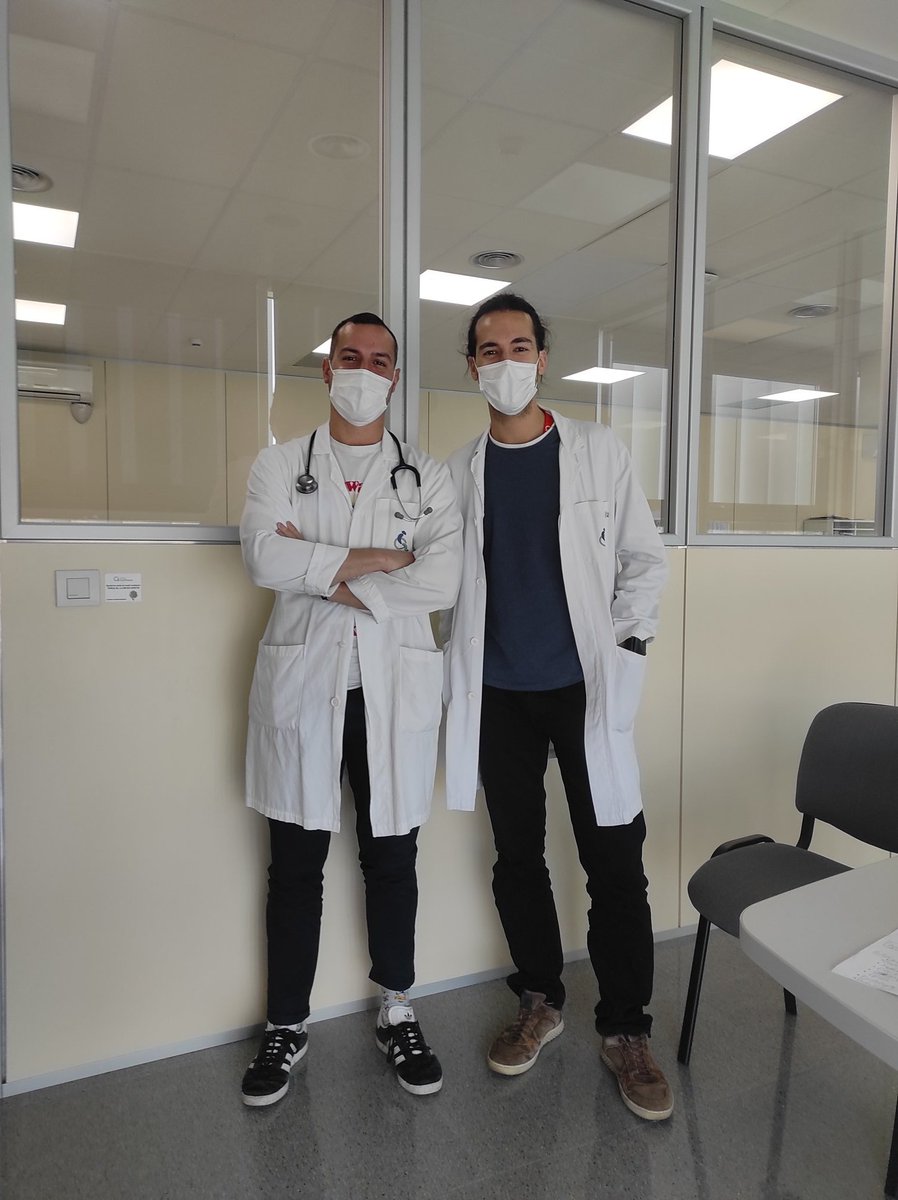 mgtvalles's tweet photo. Donem la benvinguda als nous #MIR, el Dr Pablo Navarro, del Complejo Asistencial Universitario de León, i el Dr Manuel Novo, del Complexo Hospitalario de Santiago. Esperem que tingueu una rotació ben profitosa per l' @IGuttmann. https://t.co/71yjAlAh2a