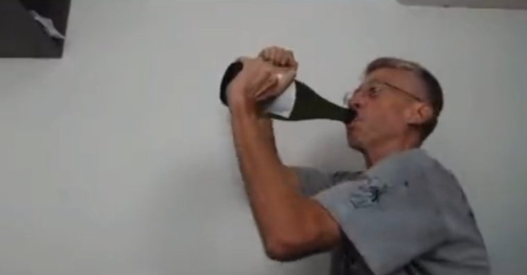 "Thiago Santos liberado pra buscar outro clube."