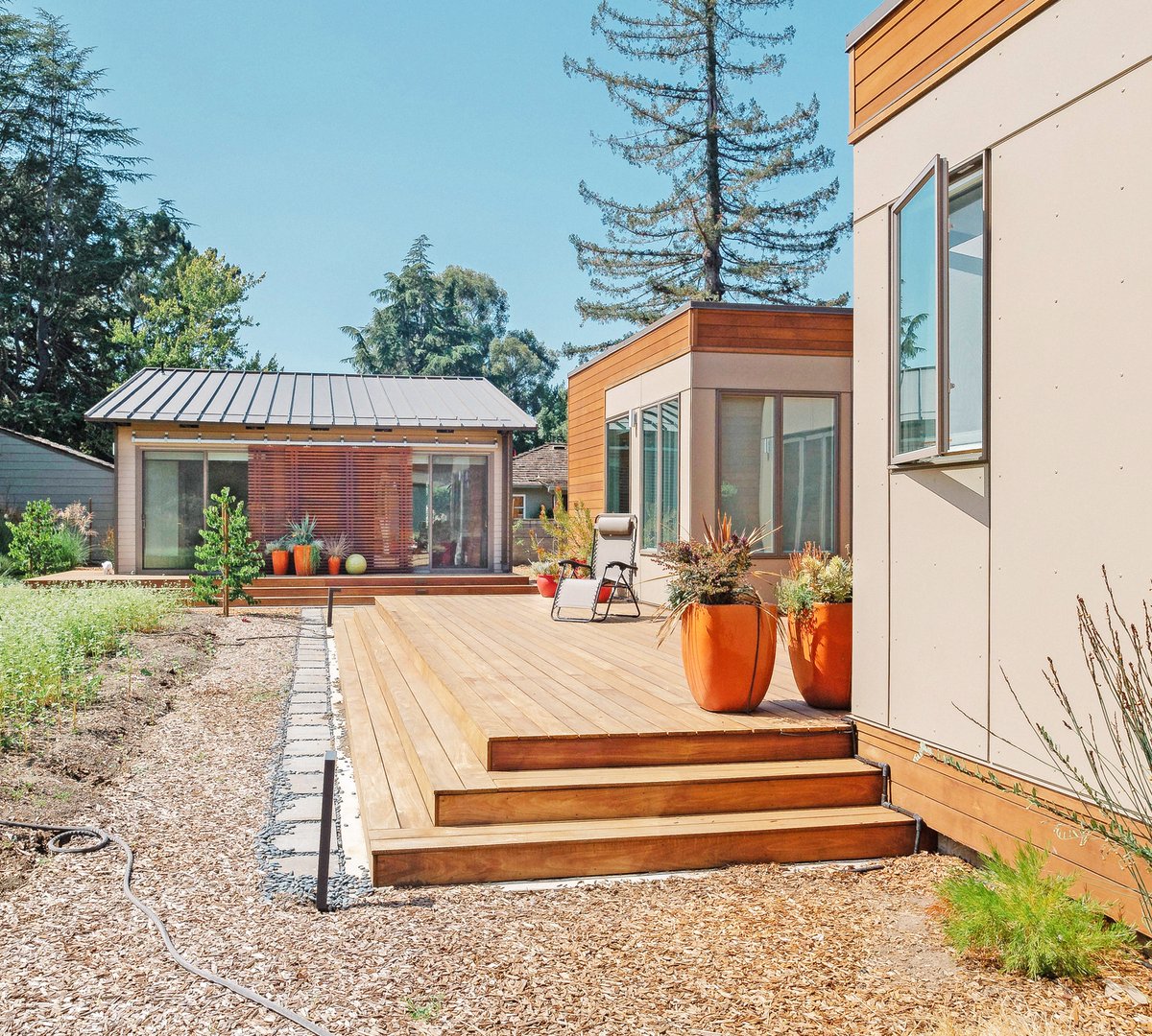 We believe there's no such thing as too much outdoor space!☀️ bluhomes.com