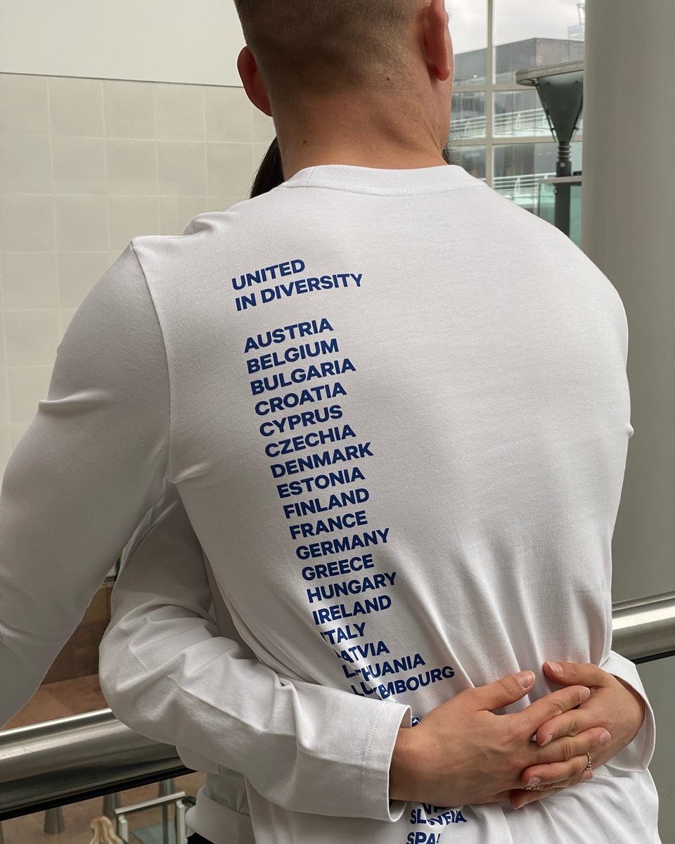 EuropeanByChoic's tweet photo. SO EXCITED โจ but exhausted after a long photo shoot. Great new TShirts dropping later this week. Because kind and gentle Europeans are needed โค๏ธ More than ever! โจ๐๐ช๐บ
#europeanbychoice
#strongertogether
#ispeakeuropean
#eu
#europeanunion
#iameuropean
#strongertogether https://t.co/1z8qBC8nwv