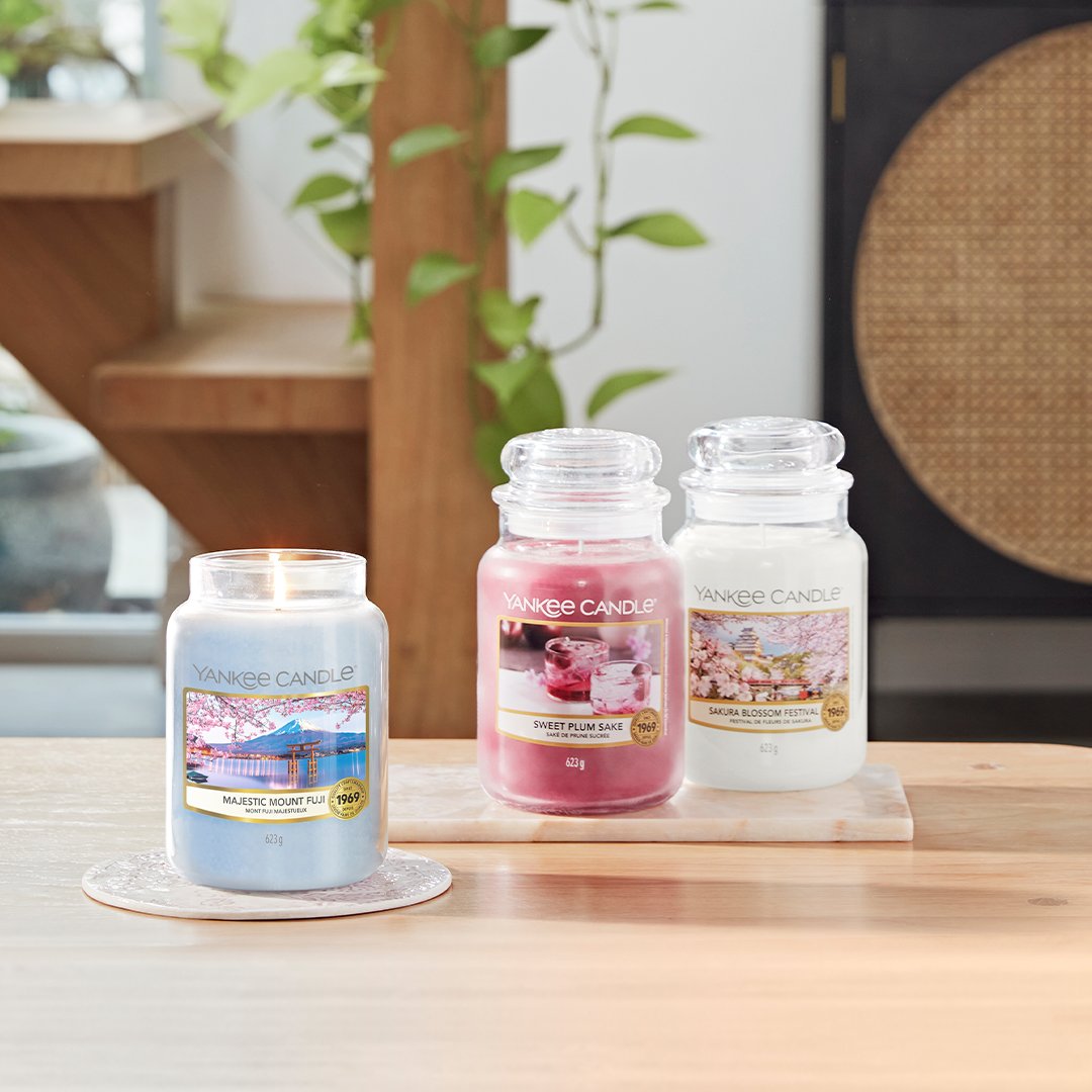 FOLLOW, LIKE &amp; RT TO WIN! 🌸 It's time to refresh your candle collection. Today we're giving away 3 large jars to two lucky winners in the scents: Majestic Mt Fuji, Sweet Plum Sake and Sakura Blossom Festival! (Competition ends 15/04/22, UK only, winner will be contacted via DM!)