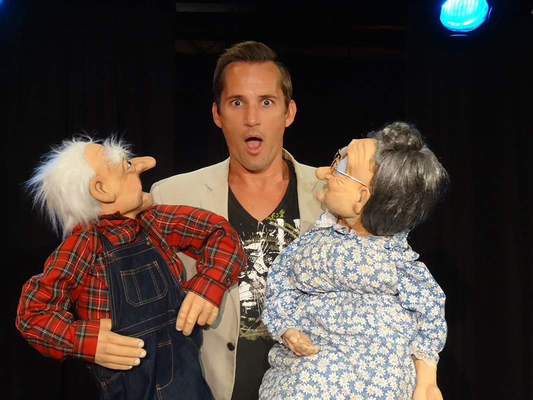 BirdinHandNews's tweet photo. You’ve seen it all from the back of a buggy. Now enjoy a hilarious multimedia tour of Lancaster County as seen through the eyes of the crowd-pleasing characters in Ryan &amp; Friends: Hilarity Happens. For tickets call (717) 768-1568 or reserve online at https://t.co/7n4PLca3x0 https://t.co/zAeucnjUkv