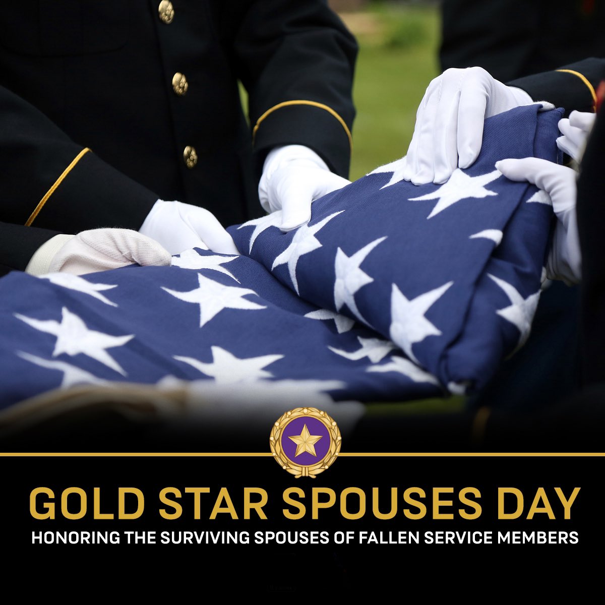 7thForces's tweet photo. Today on Gold Star Spouses Day, 7th Special Forces Group (Airborne) honors our survivors. Gold Star Spouses know intimately the sacrifices of our Servicemembers in the Armed Forces and bear the longest  burden in the defense of the United States.

#GoldStarSpousesDay https://t.co/yaofnD0jtl