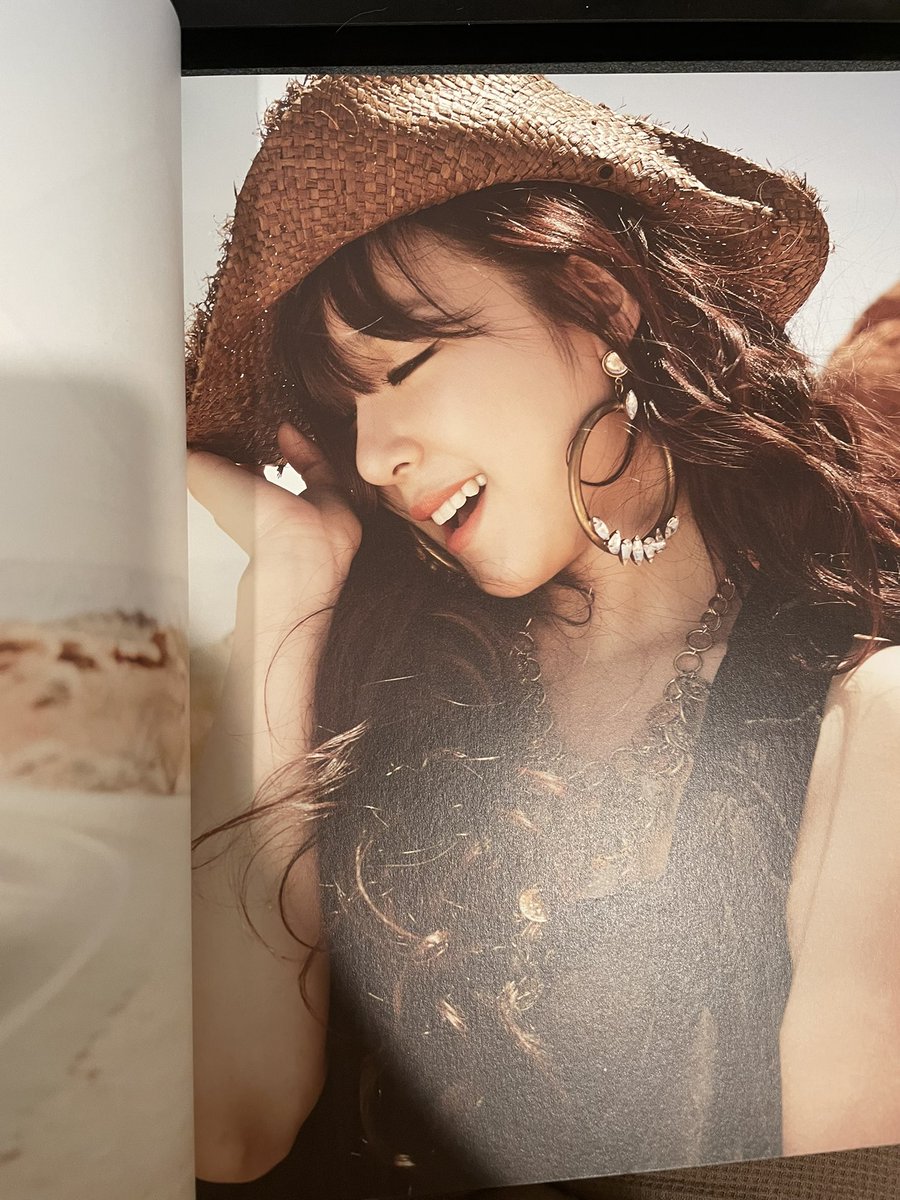 banoffee_mm's tweet photo. เห็นคนเอาบั้มโซชิมาสุ่ม อยากสุ่มแจก PB GG in LasVegas บ้างค่ะ มีคนสนใจมั้ยคะ 🥺 กล่องและของแถมไม่มีนะคะ น่าจะหายตอนย้ายบ้าน 🥹

100บาท = 1สิทธิ์สุ่มนะคะ ตั้งแต่ตอนนี้เป็นต้นไป
ขอ10สลิปขึ้นถึงสุ่มนะคะะ เมนชั่นใต้ทวิตนี้เลยค่า

#MusicTimeToC 
#MusicBNK48 https://t.co/n8AWLYBdzq