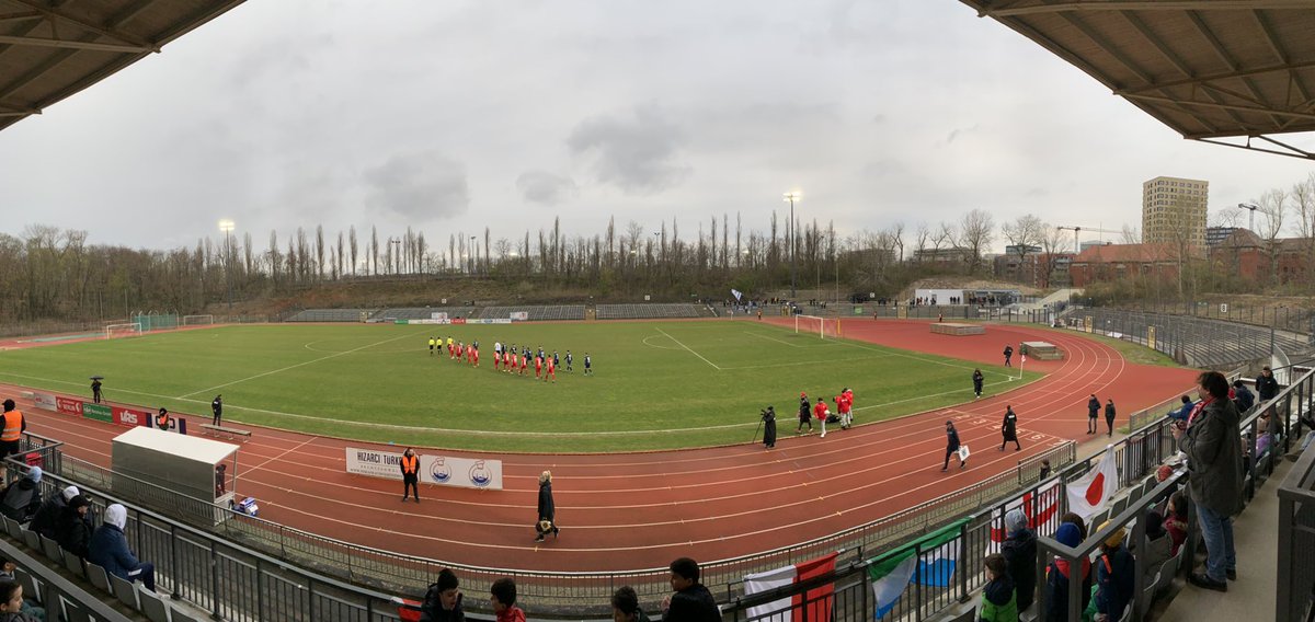 nowawes1903's tweet photo. Jetzt #forzanulldrei #baksvb 05.04.2022 // Berliner AK 07 @BerlinerAK07 – @SVBabelsberg03 // Poststadion // Berlin // Regionalliga Nordost (32. Spieltag) // Männer // https://t.co/Atcl6uYtpr