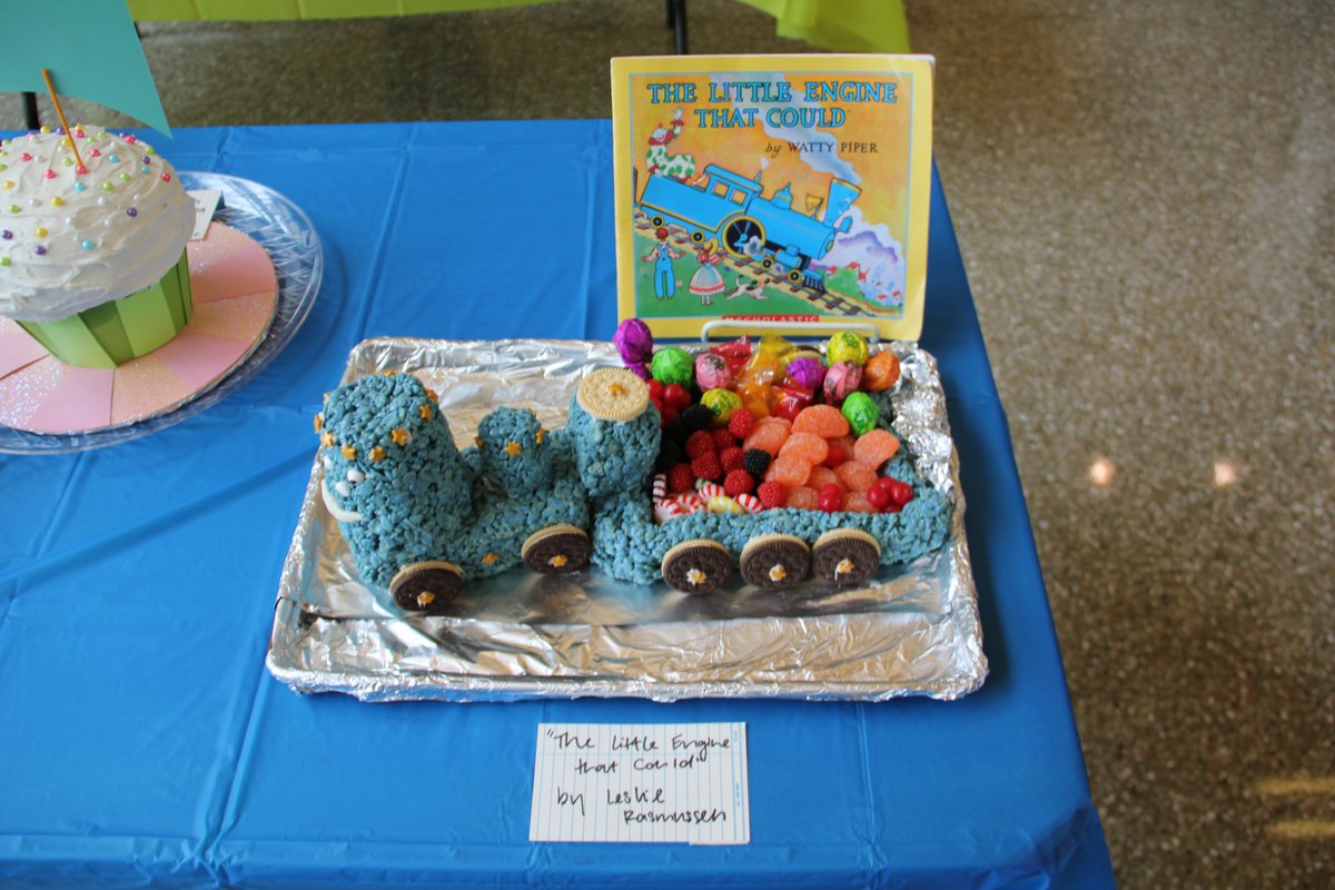 Xavier_Library's tweet photo. Congrats winners of our 2022 Edible Books, celebrating #NationalLibraryWeek. Best in Show: @ZoogahAleshia
(Institutional Diversity &amp; Inclusion) - Most Creative Interpretation: @Leslie_Ras (@XUCommDept) - Best Student Entry: Grace Sunderman (#XU2024) https://t.co/k9eIFlNVRg https://t.co/qGR2sUEVxC