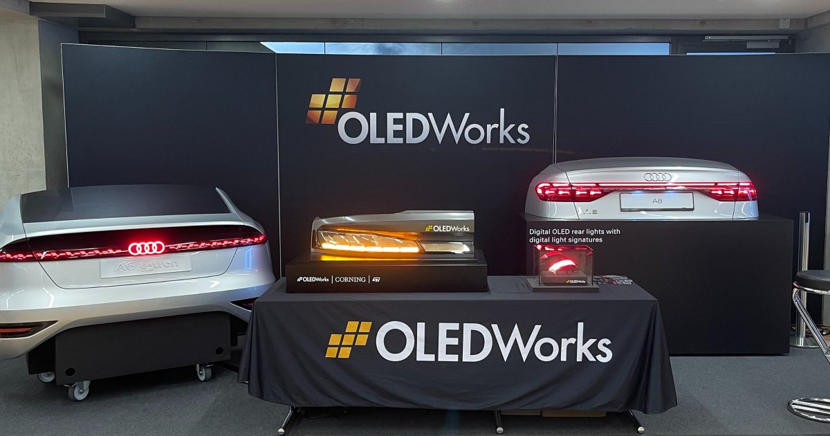 OLEDWorks tweet media