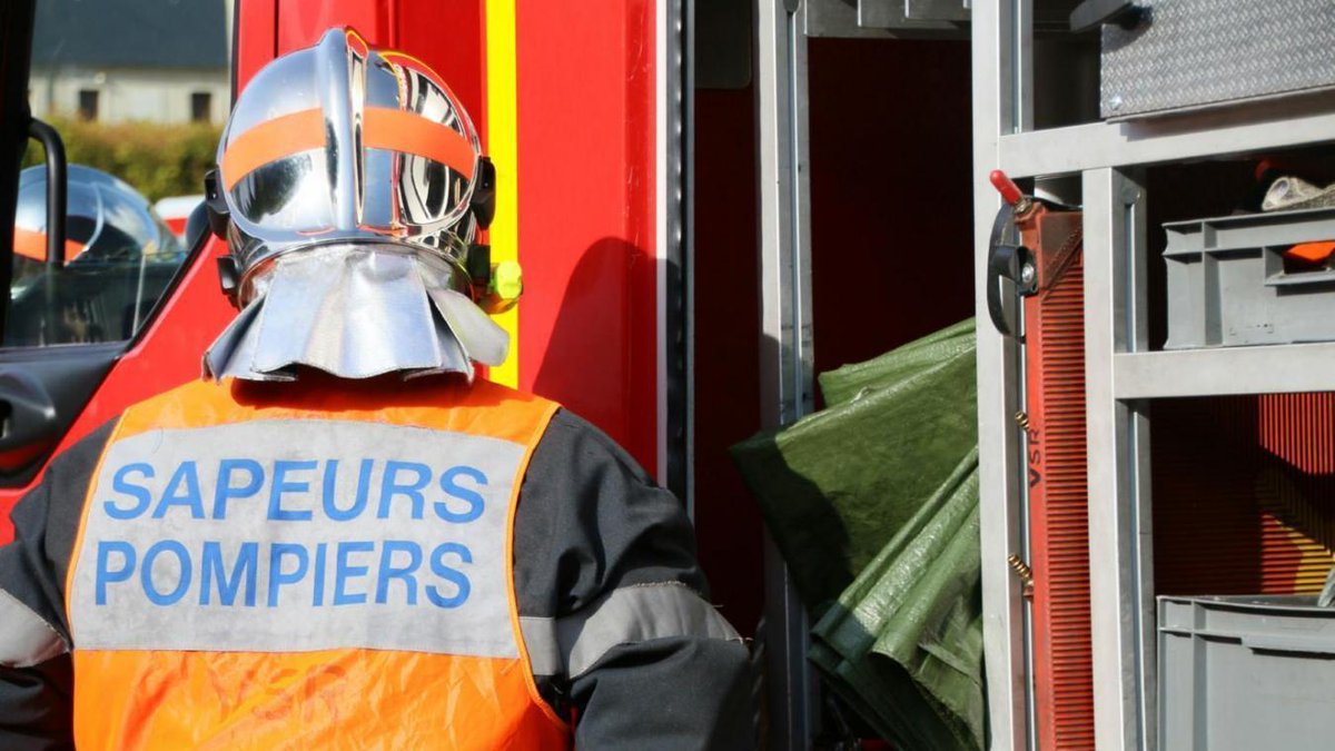 CourrierPicard's tweet photo. #Accident entre deux véhicules à #Hombleux : deux victimes choquées
#Somme
https://t.co/I2mCJxgGRC https://t.co/J3l0fGRTcy