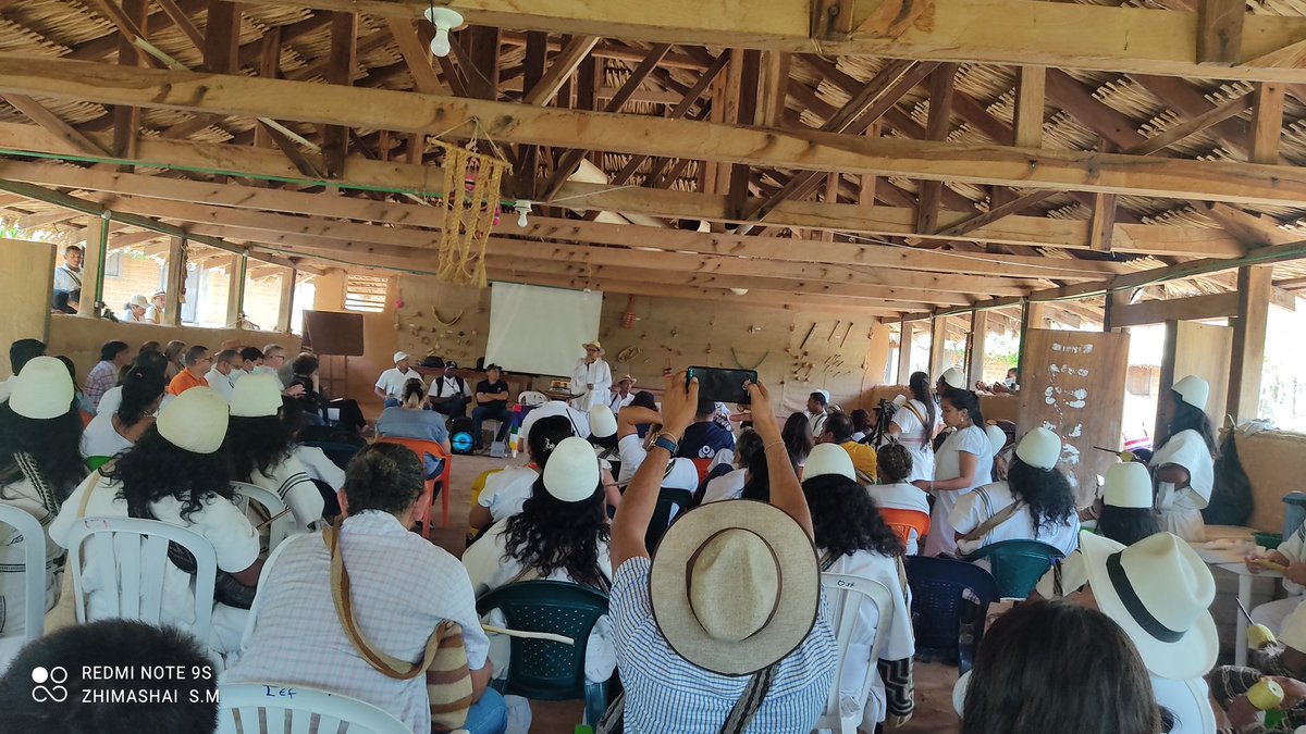 OWYBTOFICIAL's tweet photo. 🗨️🏔️Pueblos de la sierra abren espacio de diálogo con @Corpocesar, @MinInterior, @DefensoriaCol @MisionONUCol, @MinSaludCol, @SecSaludVpar @MinInterior en Makúmake, Cesar, #Colombia en #VisitaPorLaVida @CINEP_PPP, @Ccajar, @laguajirahabla, @Aidaespanol https://t.co/1ssh6Z0tZv