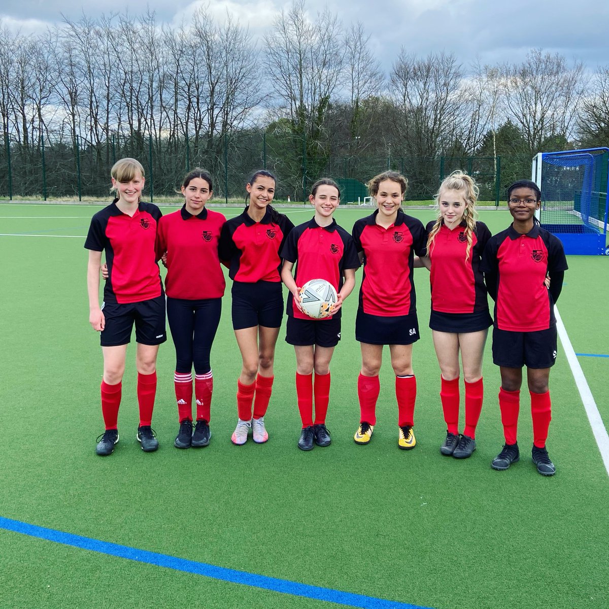 GMS_PE's tweet image. Well done to the U15 girls football team who finished the season in style, winning the WHS 7 aside tournament. Thank you @WycHighSports for hosting. MVPs- maestro Millie dominating in defence &amp;amp; goal machine Becky ⚽️ #TeamGMS #GoalieRotation