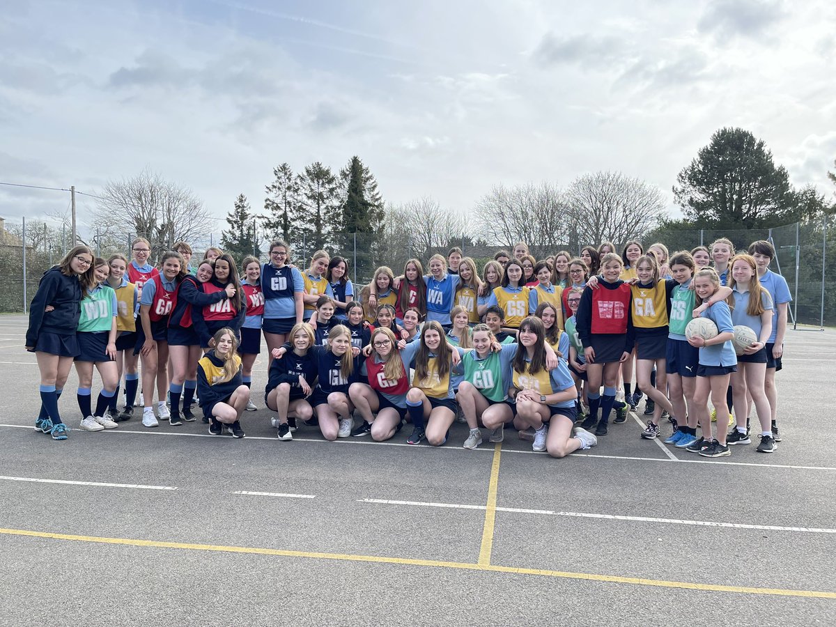 BurfordSport's tweet photo. Trying our best to get a better photo than the boys! Well done to the Yr8/9 students who participated in the house netball this morning.
Results
1st - Heylin 🔵
2nd - Warwick 🔴
Joint 3rd - Wysdom + Falkland 🟢🟡 https://t.co/7GdJzqarBb