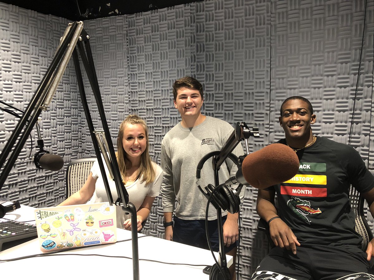 katherinepkirk's tweet photo. New episode of KSR will be out tomorrow! But make sure you check out last week’s episode where @GarrettHelmers and I talk with Trey Jemison about why @CoachAK13 thinks @TallT_23 will be the mayor of Birmingham!! 
#goblazers #winasone #UAB 

https://t.co/JwAIu3bQlw https://t.co/xUKAl2aopQ