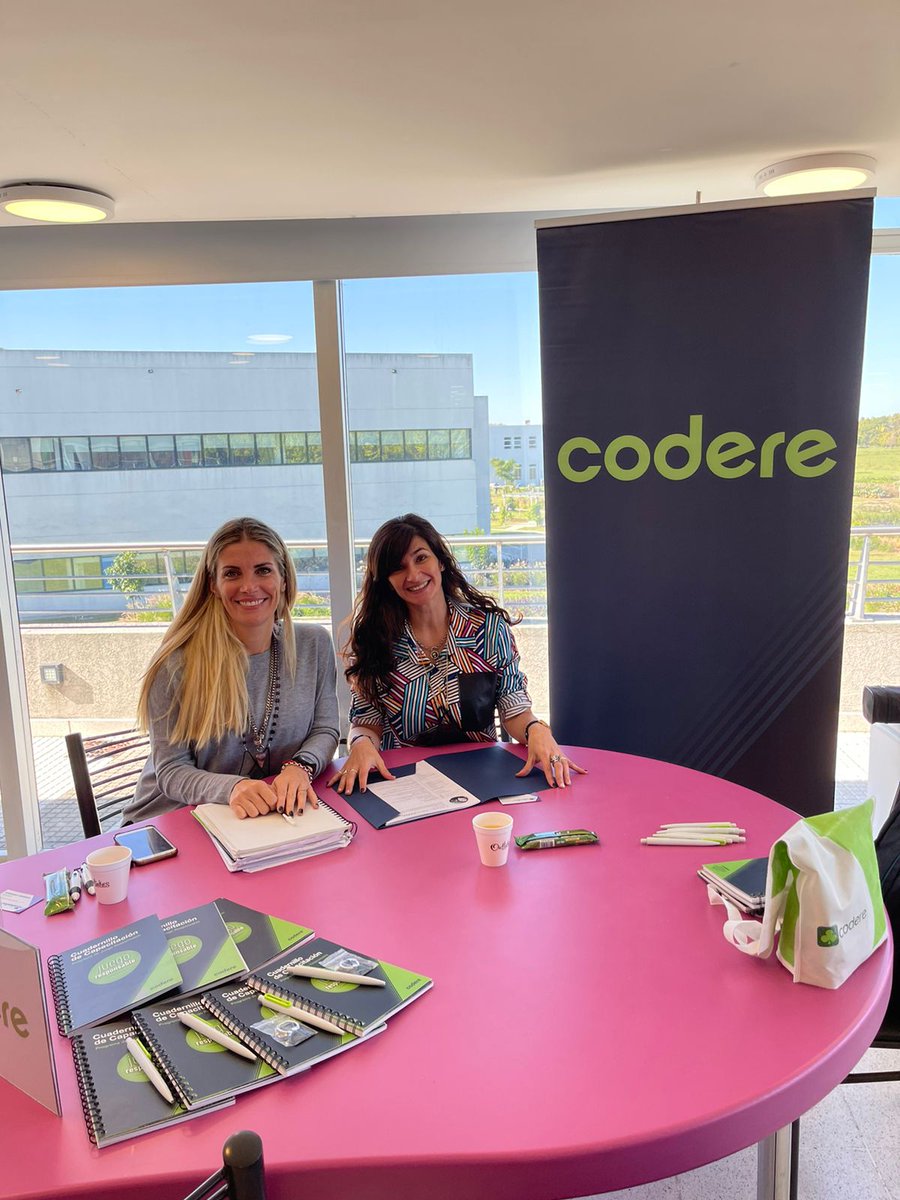 codereAr's tweet photo. En @codereAr fuimos invitados a participar de Bumeran Academic Tour📚

Nuestro equipo de Personas entrevistó a estudiantes de Cs. Económicas e Ingeniería y compartió con ellos consejos para ayudarlos en esta nueva etapa🙌

En Codere cambiamos el juego.
#SomosEquipo #SomosCodere https://t.co/UkkwzrrOfz