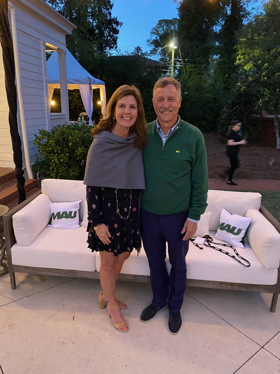 PamelaEvette's tweet photo. Enjoyed dinner in Augusta hosted by Randy Hatcher, Pres. of @joinMAU. It was nice to catch up with friends & colleagues from @SCUpstate & @jtektnorthamer1, among others, & speak on our administration’s agenda + the importance of our manufacturing partnerships in SC. #SCWorkforce https://t.co/76qyY4sUVe