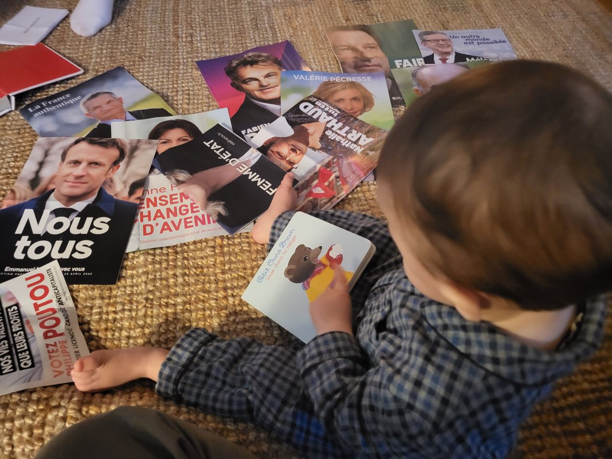 CYHSY's tweet photo. Votez Petit Ours Brun. #Elections2022 #presidentielles2022 #Presidentielles https://t.co/kqMxXYh5q0