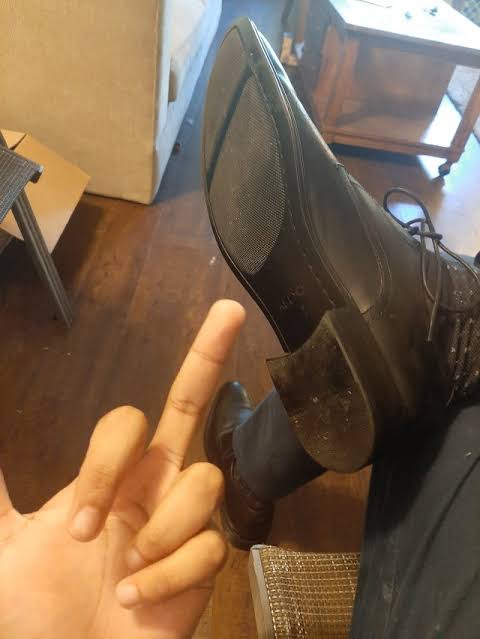 MasterHamza13's tweet photo. Just a fucking reminder that you’re beneath me

#findom #feet #malefeet #feetfetish #finsub #paypig #ALPHADOM #CashKing #CashMaster #AlphaGod #dressshoes https://t.co/dObudX3a56