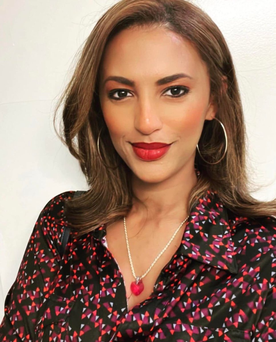 ተጋሩ ተፈናቃዮች ወደ አማራ ክልል በሽሽት መሄዳቸው ሁለቱ ህዝቦች ምን ያህል እንደተጋመዱ የሚያስይ ነው።   በጥሩ ሁኔታ ተንከባክበው ሲቀበሏቸው ሳይ ይህ ህዝብ ከችግሩ በላይ የሰው ቁስል የሚሰማው እንደሆነ ዳግም አረጋገጥኩኝ።

#BreakTheSilence