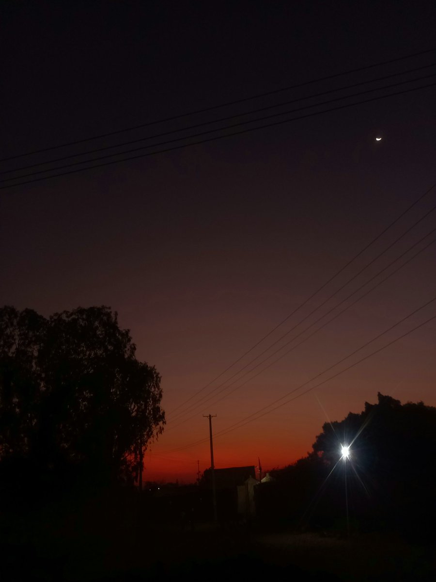 F__Abdalla's tweet photo. gabbaldhac 🌇

#beledweyne 
#hiiraan https://t.co/yVSla5EPCo