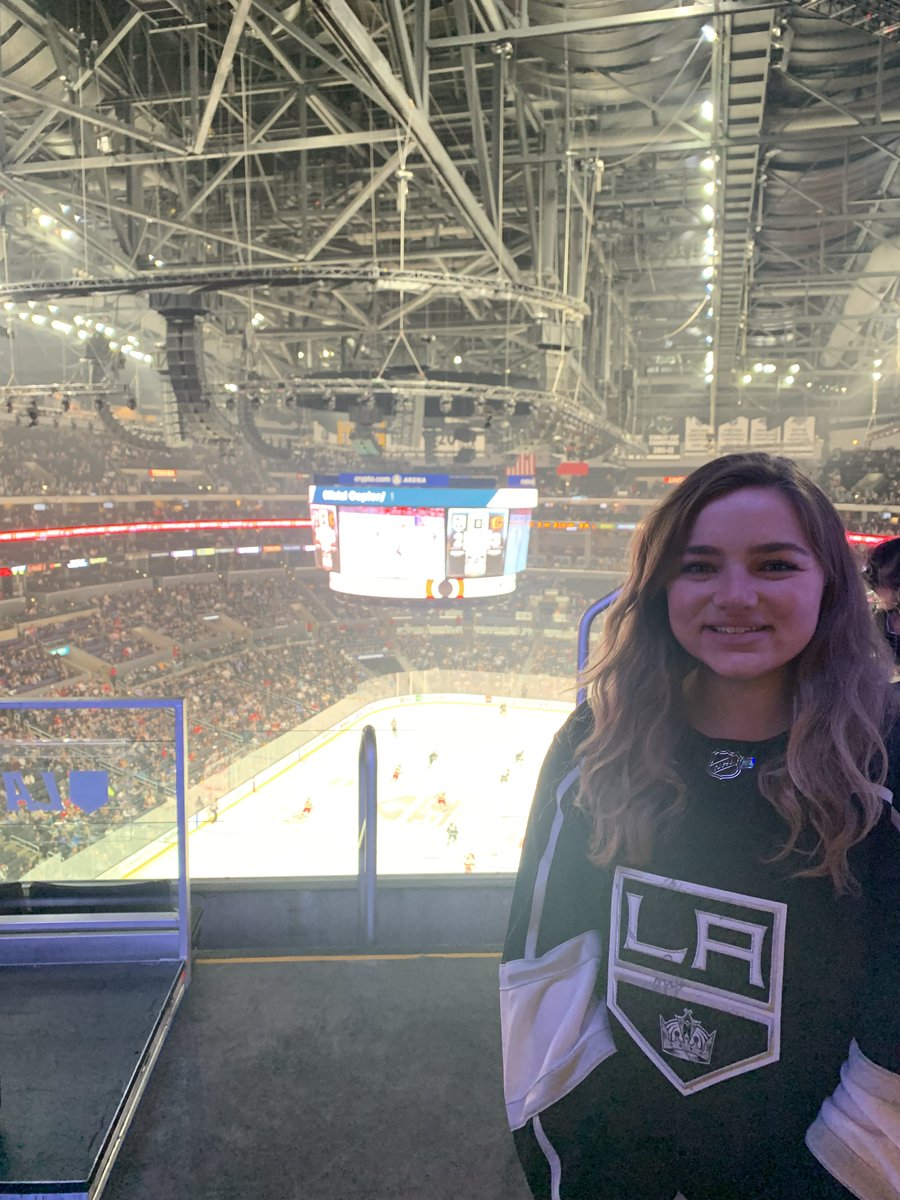 The @OccidentalWLax team celebrated the selection of teammates Julia Shwayder as a March @CoSIDAnews #CalHOPECourageAward honoree at the @LAKings game last night where Julia received her award during a special in-game ceremony. To learn more visit CalHopeCourageAward.com