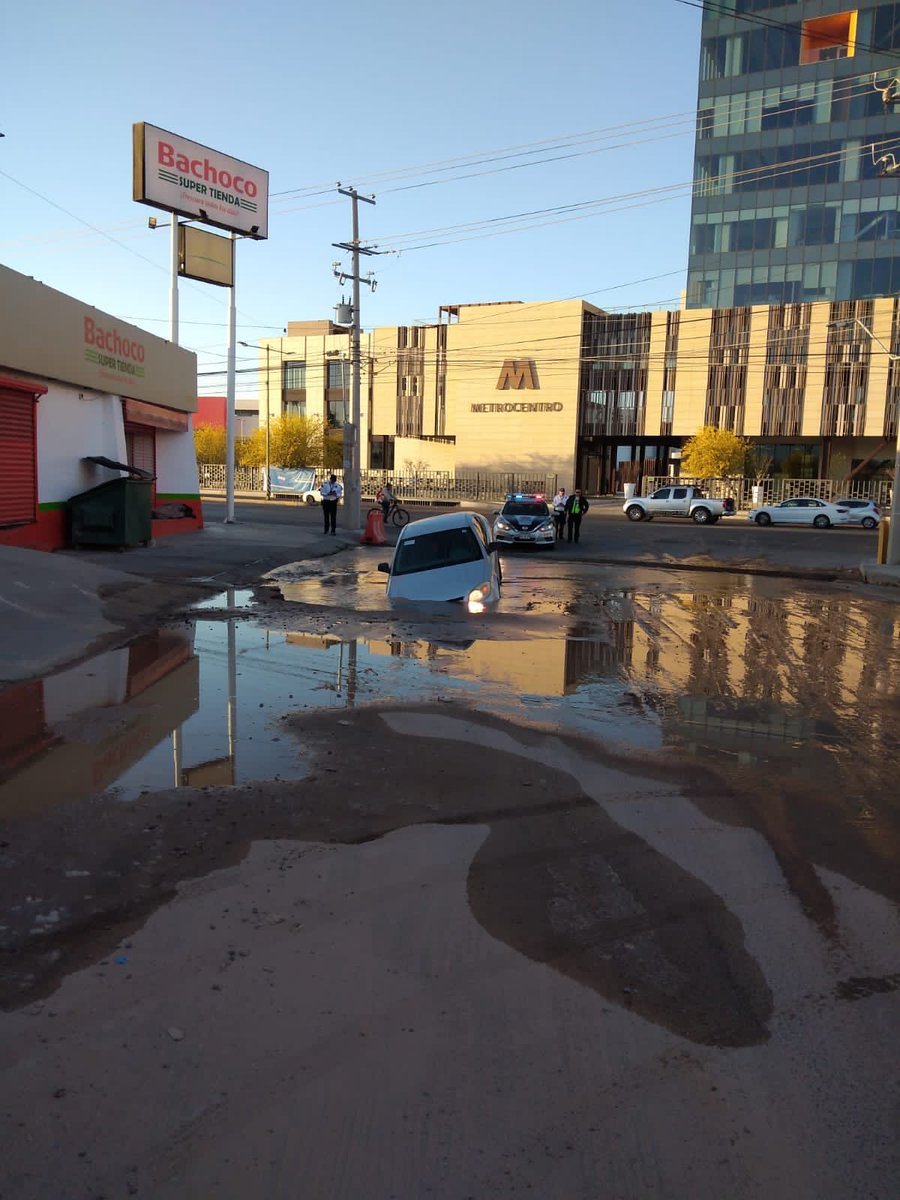 solangelochoa's tweet image. La ciudad Solar inundada de ineptitud...ah pero con patrullas eléctricas 🤑🤑🤑🤑🤑
@tonoastiazaran