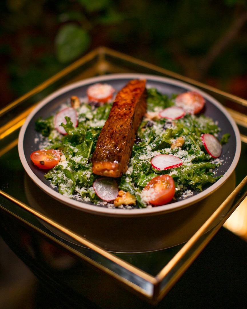 Be fearless in the pursuit of what sets your soul on fire ... ⁣
⁣
This Salmon kale salad totally slaps 💯⁣

#Chefxana #healthy #kale #salads #salmon  #playwithyourfood⁣⁣ #cranberries #walnut
#Chefsroll #rollwithus  #michelinrestaurants #tasty #chefsexcellentplates 
⁣