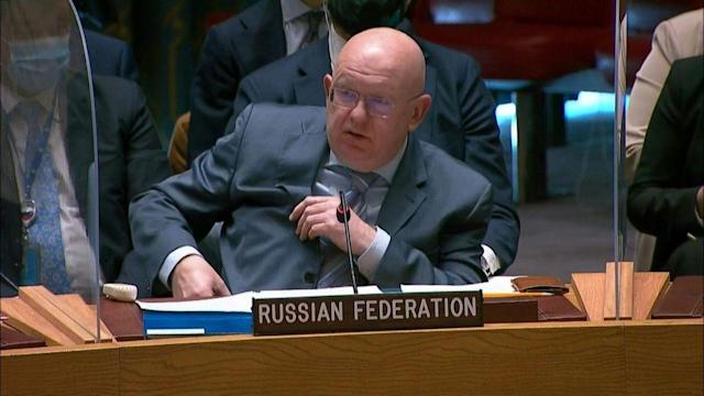 Subacquei's tweet photo. Al Consiglio di sicurezza delle Nazioni Unite i Russi danno la colpa a tutti, tranne che a se stessi, rimandando al mittente le denunce di crimini di guerra, senza però portare prove concrete.
#StopRussianAggression #PutinWarCrimes #StopRussia  #StopPutin #StopWar #Ucraina https://t.co/GzDxbpXcfl