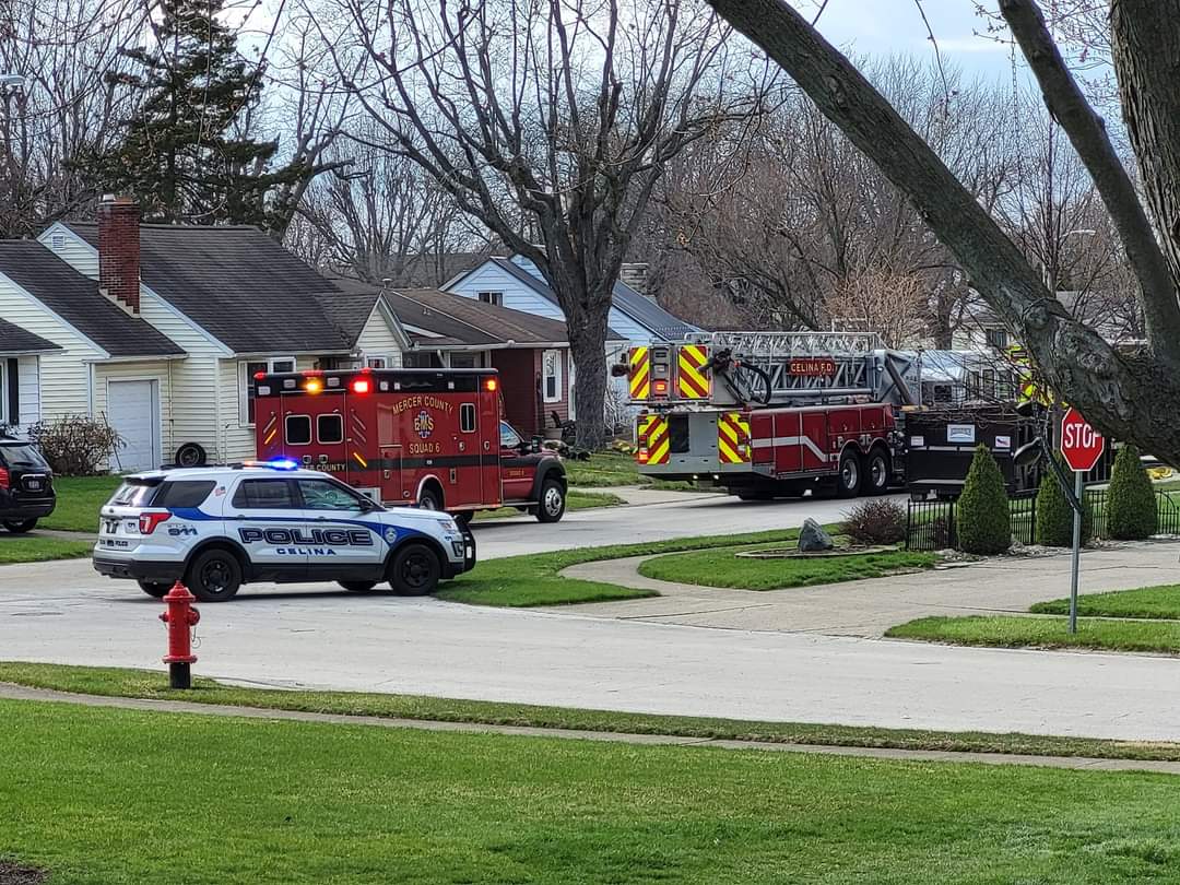 WCSMRadio's tweet photo. Celina Fire Department battles a fire on Willow Street Monday Afternoon:
https://t.co/3hpsP5HG9X https://t.co/DKfdVZG4D9